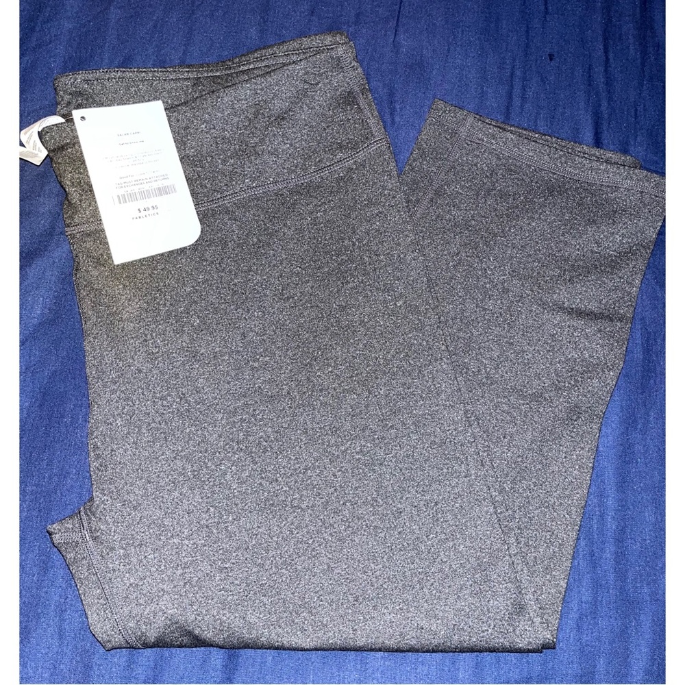 Brand New Fabletics Salar Capri XXL (16-18)